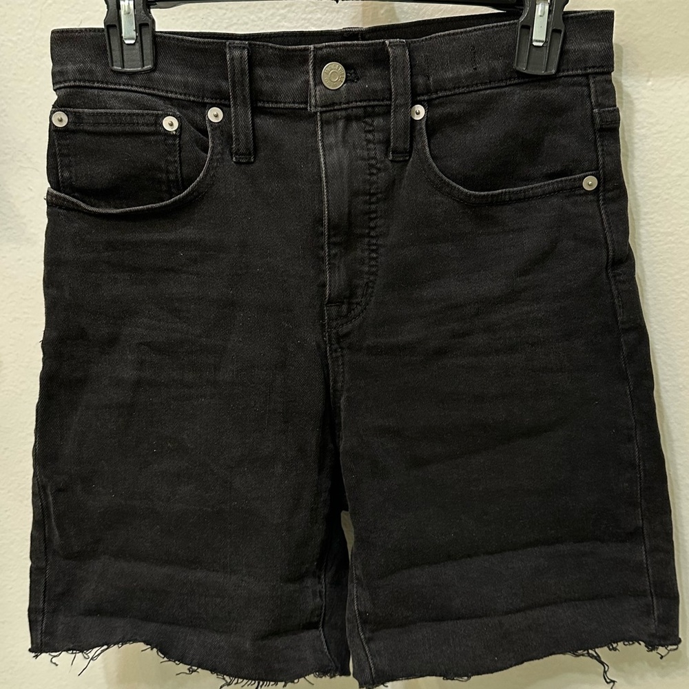 Madewell mid length high rise shorts